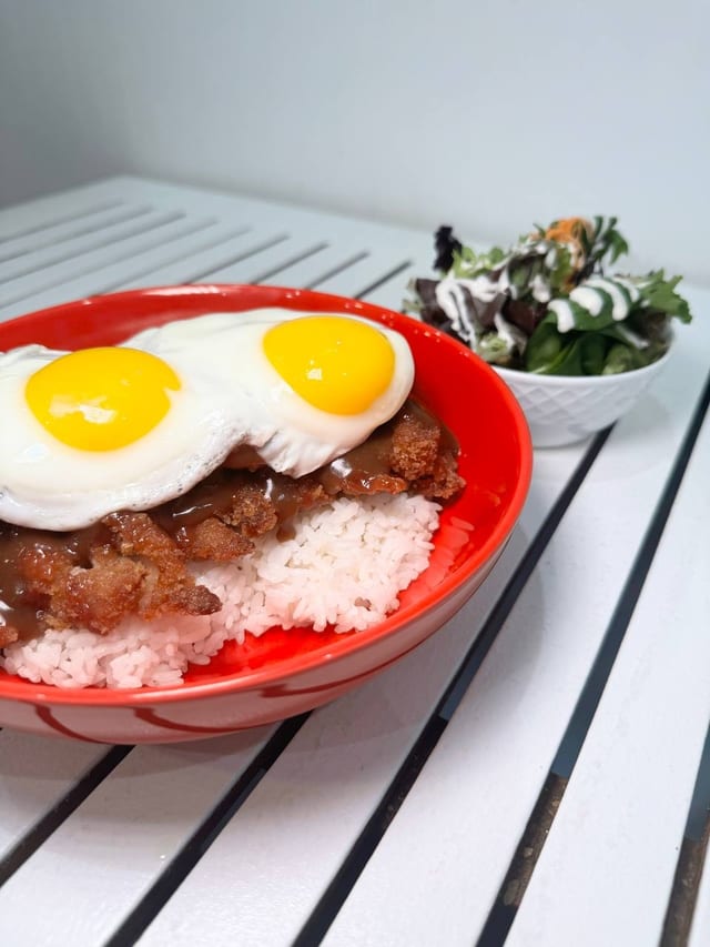 Chicken Cutlet Moco.